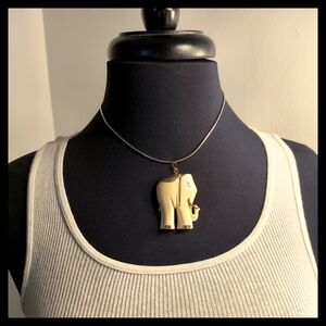 🐘 Vtg. Elegant Elephant Sterling Pendant Necklace